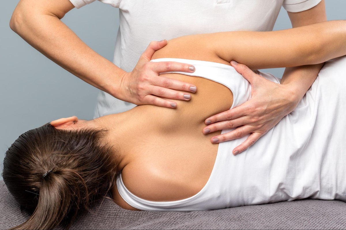Left Shoulder Pain in Women Causes & Treatment